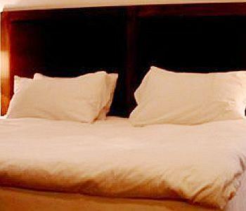 Hotel The Lombard Pub & Townhouse 4*