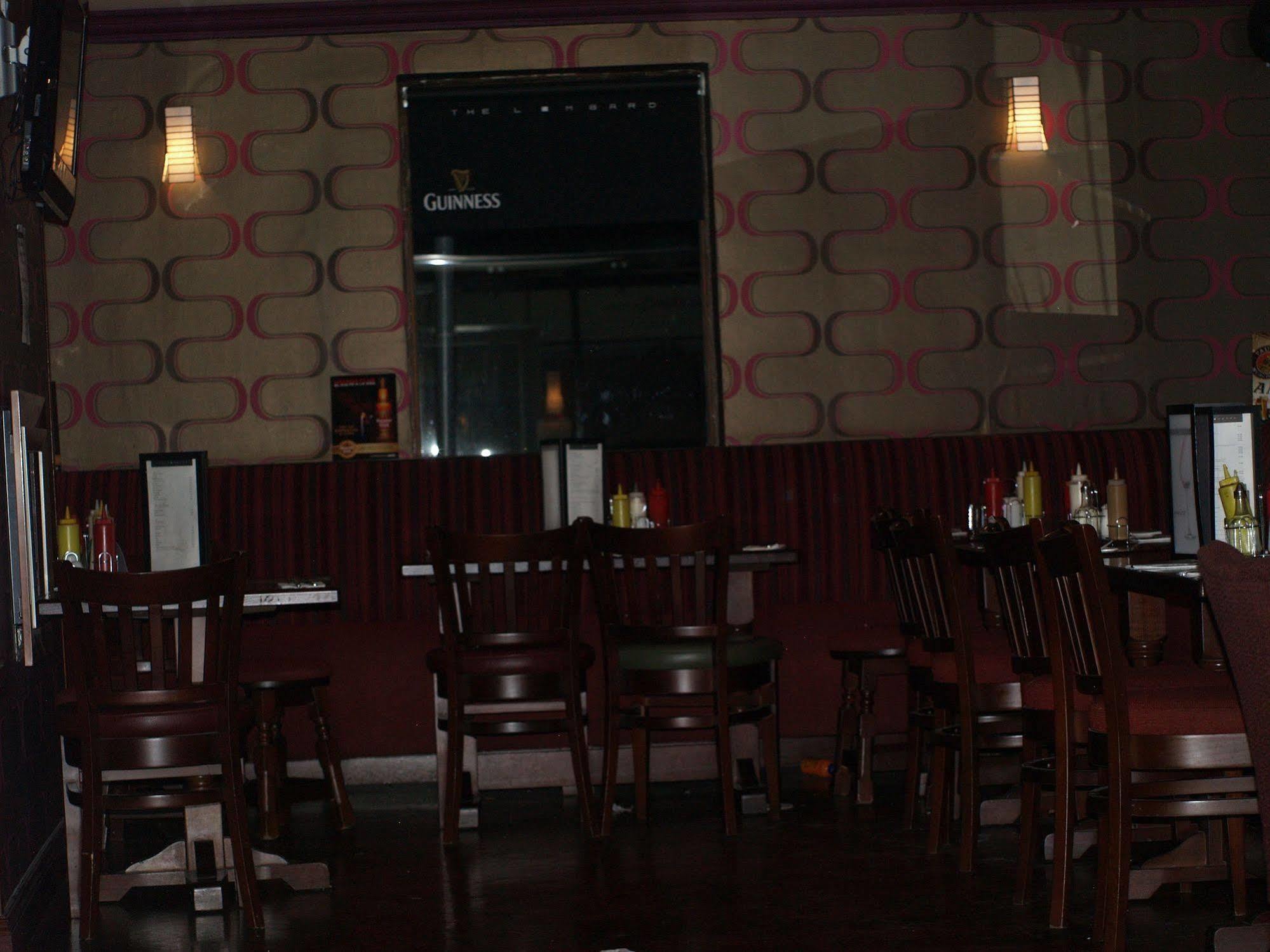 The Lombard Pub & Townhouse Hotel 4*